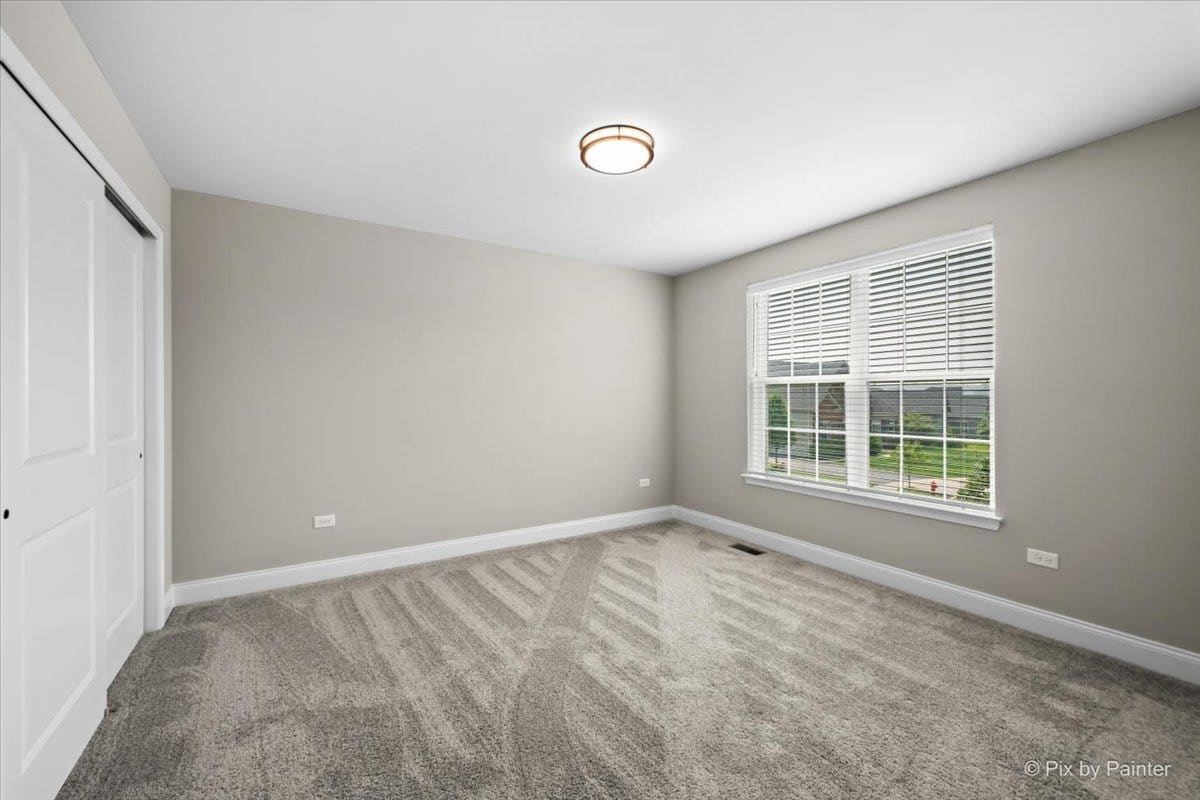 1451 Bethpage Circle, Elgin, IL 60124 1451 Bethpage Circle, Elgin, IL 60124
