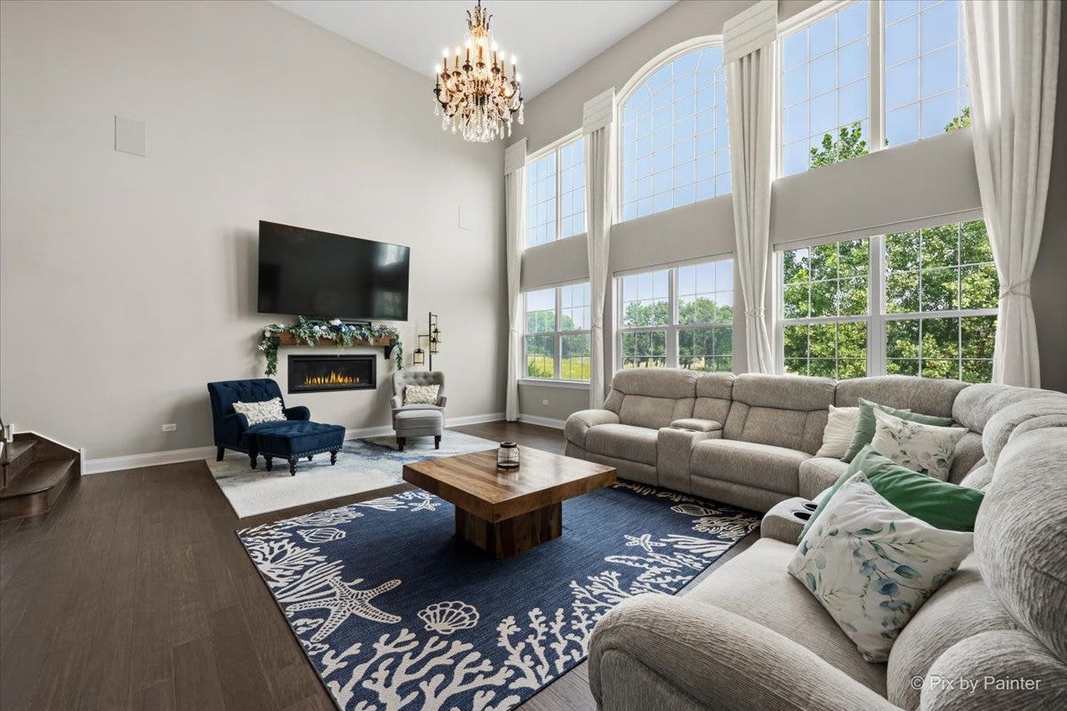 1451 Bethpage Circle, Elgin, IL 60124 1451 Bethpage Circle, Elgin, IL 60124