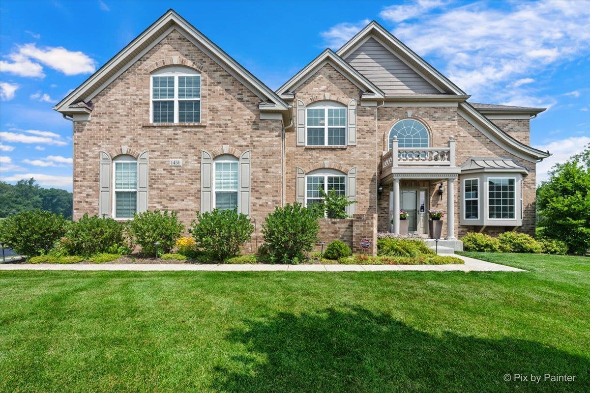1451 Bethpage Circle, Elgin, IL 60124 1451 Bethpage Circle, Elgin, IL 60124