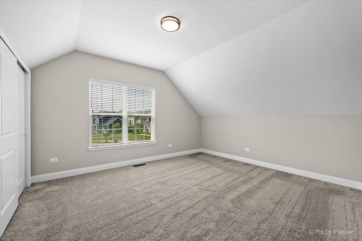 1451 Bethpage Circle, Elgin, IL 60124 1451 Bethpage Circle, Elgin, IL 60124