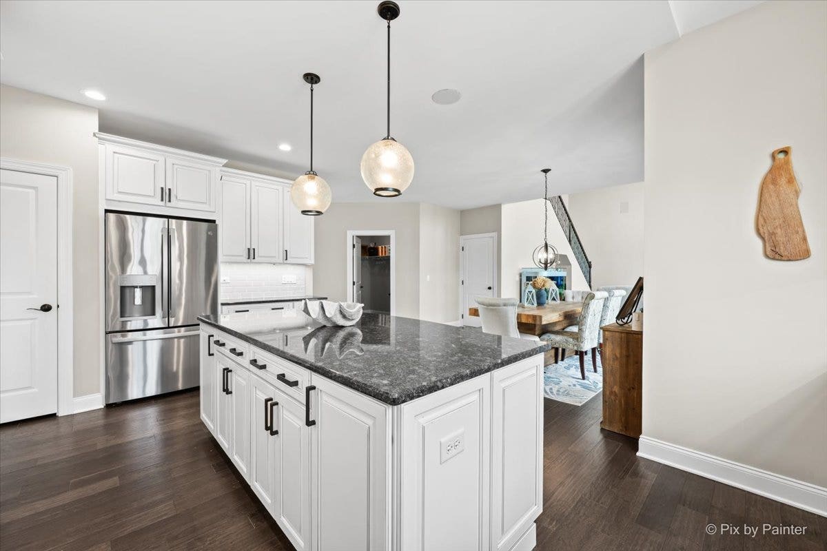 1451 Bethpage Circle, Elgin, IL 60124 1451 Bethpage Circle, Elgin, IL 60124