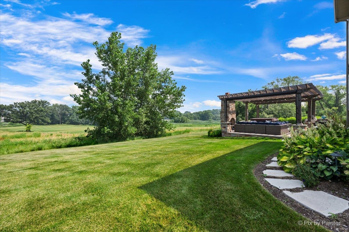 1451 Bethpage Circle, Elgin, IL 60124 1451 Bethpage Circle, Elgin, IL 60124