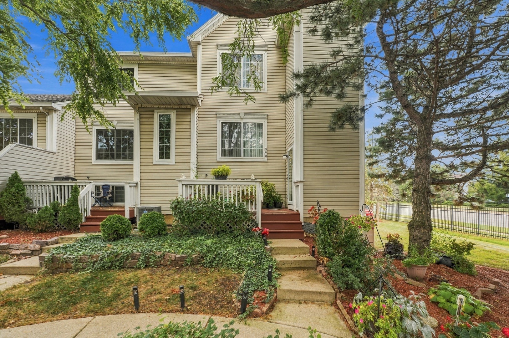308 WINDCREST Court, #308, Bolingbrook, IL 60440