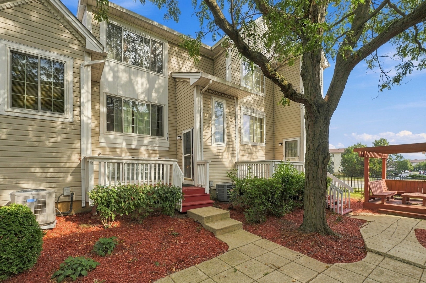 308 WINDCREST Court, #308, Bolingbrook, IL 60440