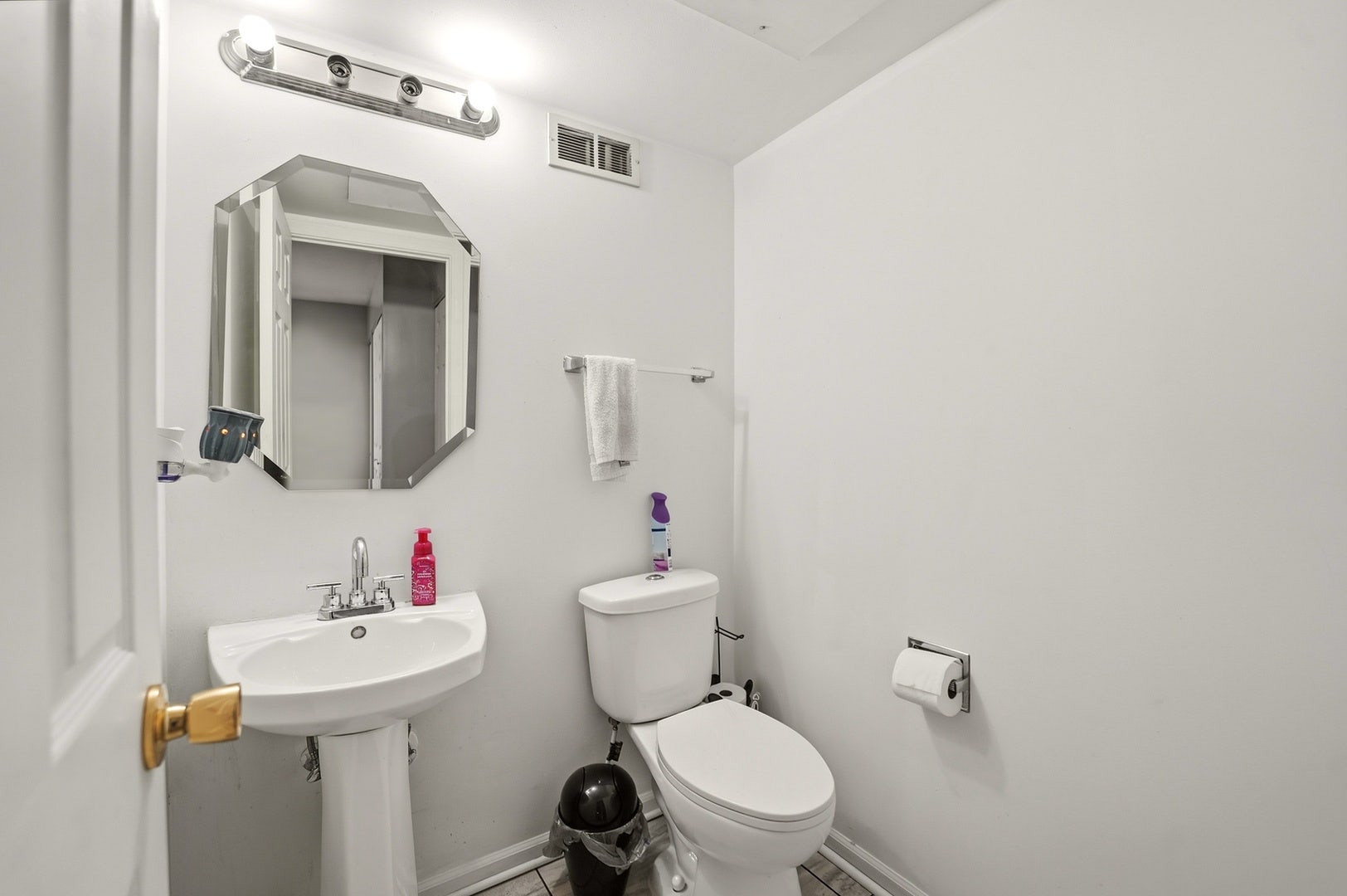 308 WINDCREST Court, #308, Bolingbrook, IL 60440