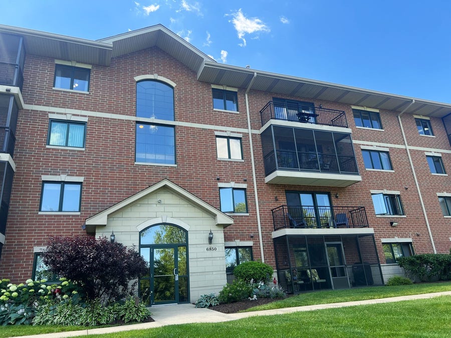 Property photo for 6850 W Winding Trail, #202, Oak Forest, IL