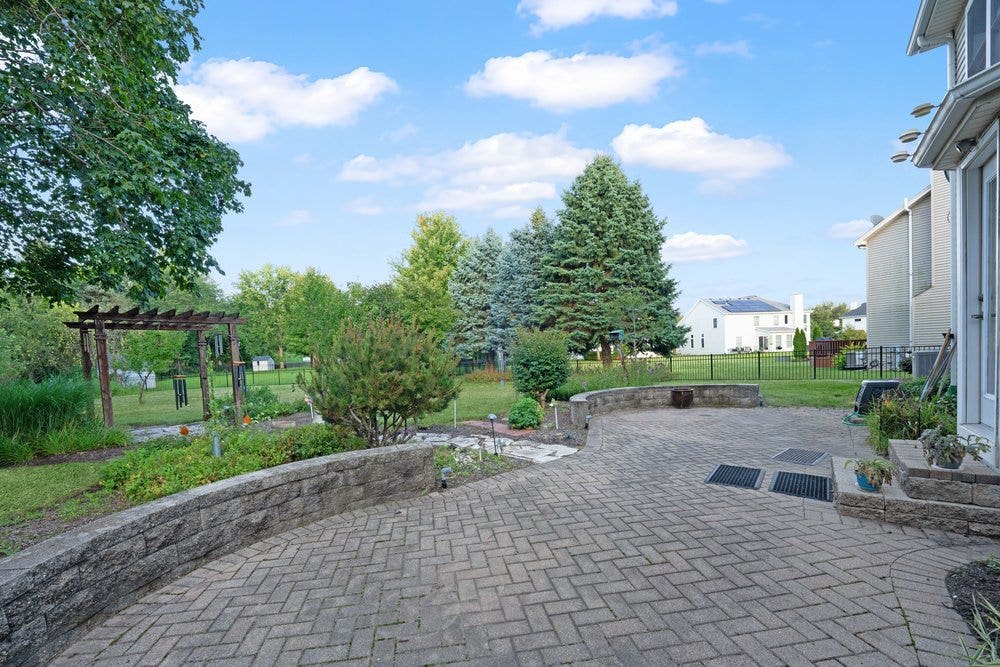 2304 Tremont Avenue, Aurora, IL 60502 2304 Tremont Avenue, Aurora, IL 60502