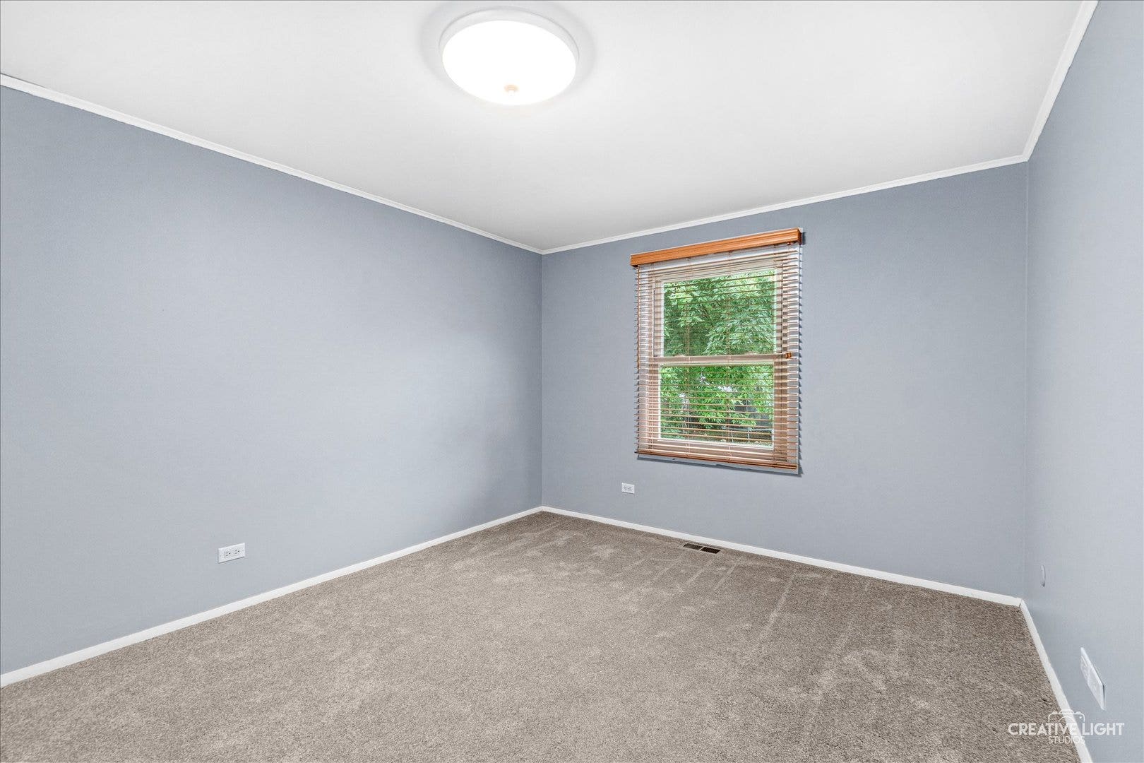 231 Lincolnshire Lane, Bolingbrook, IL 60440 2nd floor