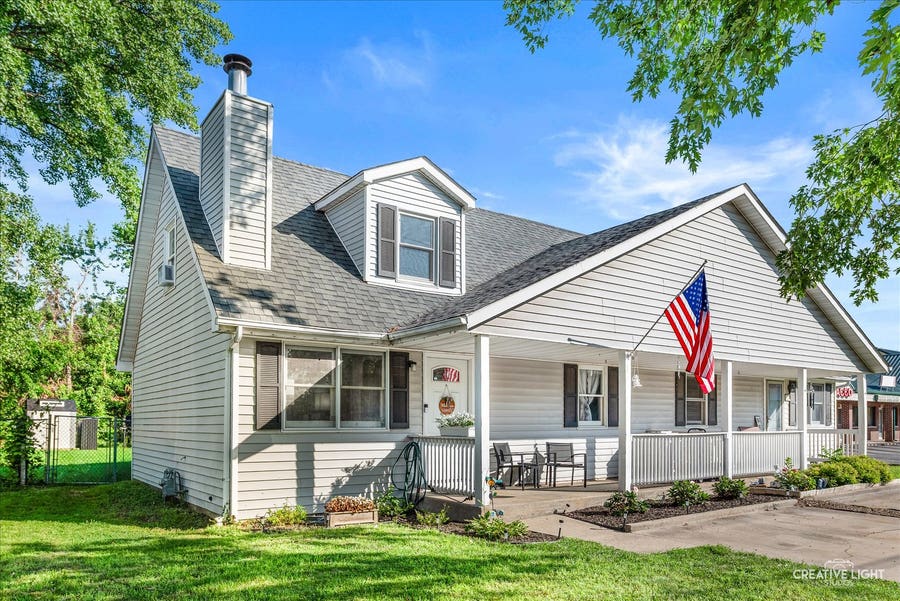 Property photo for 386 S Front Street, Braidwood, IL