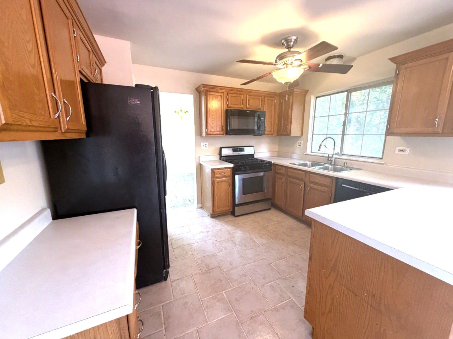 3590 Fairfax Court E, Aurora, IL 60504 3590 Fairfax Court E, Aurora, IL 60504