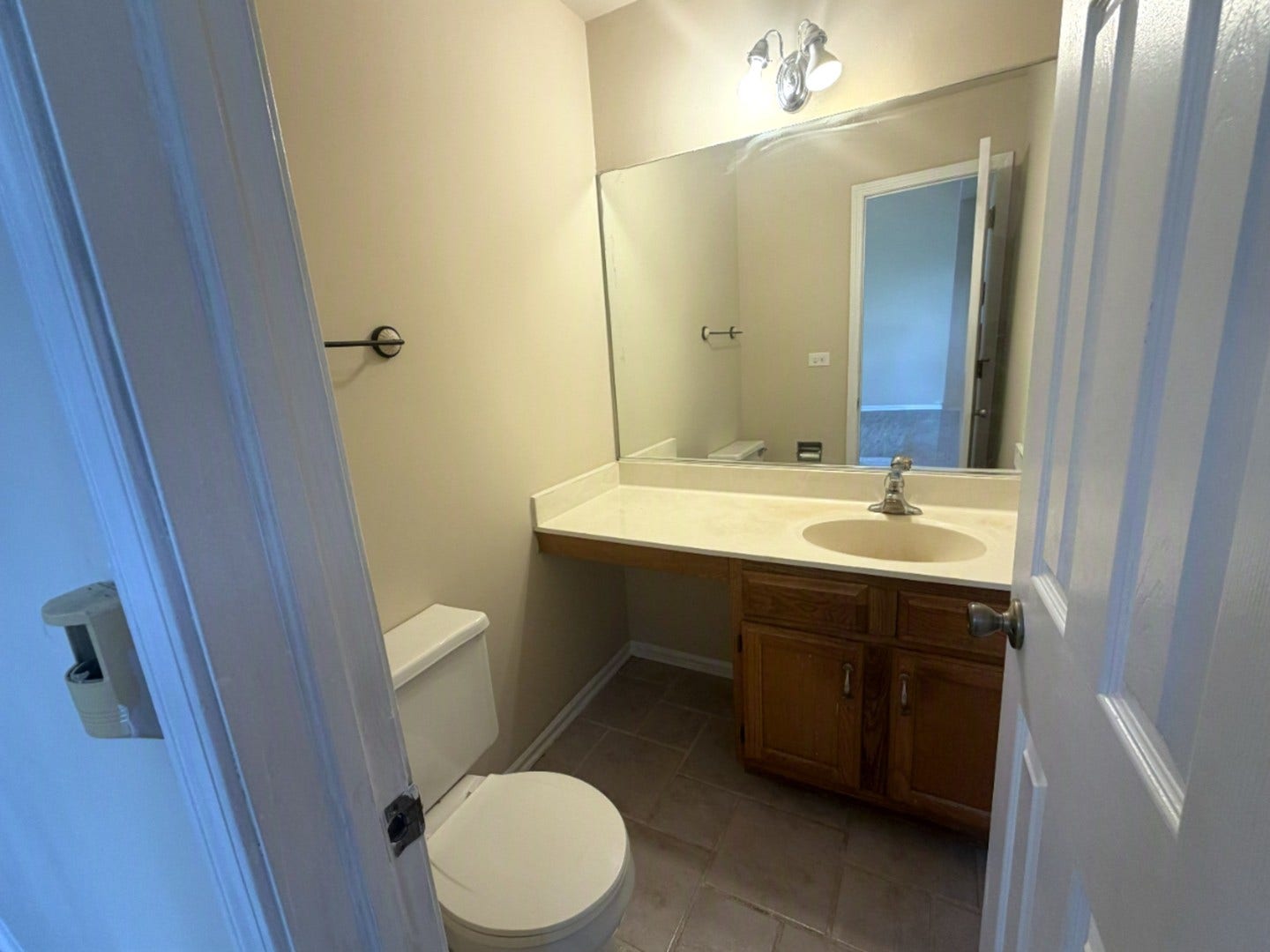 3590 Fairfax Court E, Aurora, IL 60504 3590 Fairfax Court E, Aurora, IL 60504