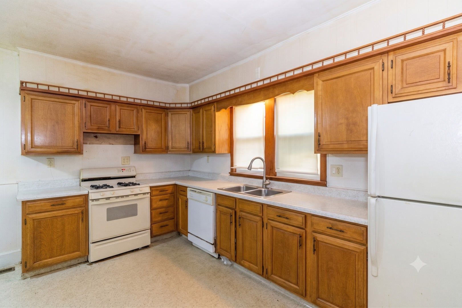 514 Locust Street, Elgin, IL 60123 514 Locust Street, Elgin, IL 60123