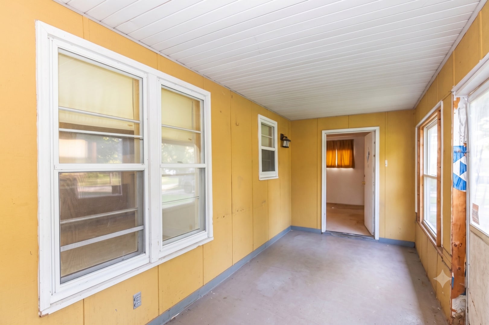 514 Locust Street, Elgin, IL 60123 514 Locust Street, Elgin, IL 60123