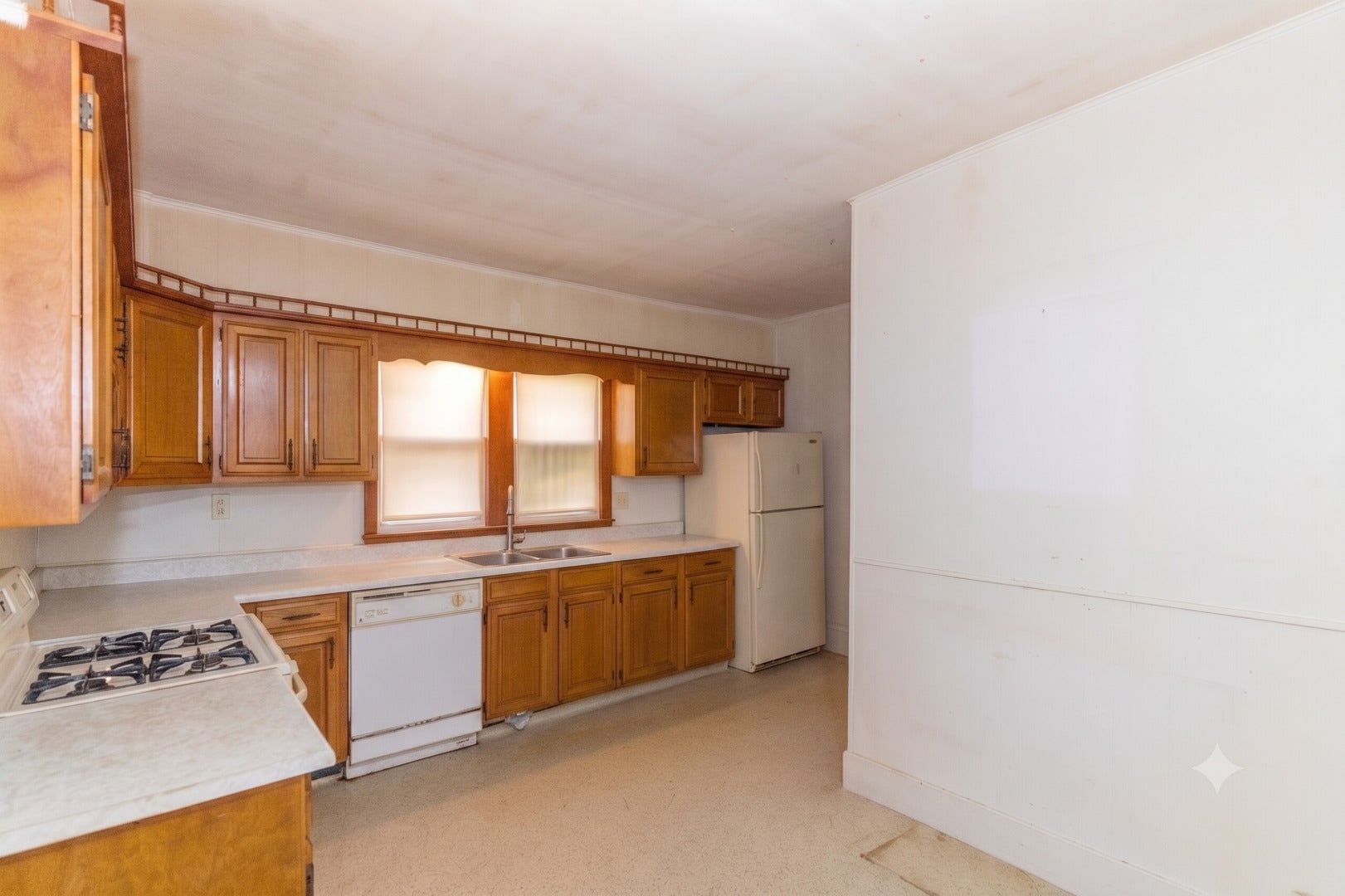 514 Locust Street, Elgin, IL 60123 514 Locust Street, Elgin, IL 60123