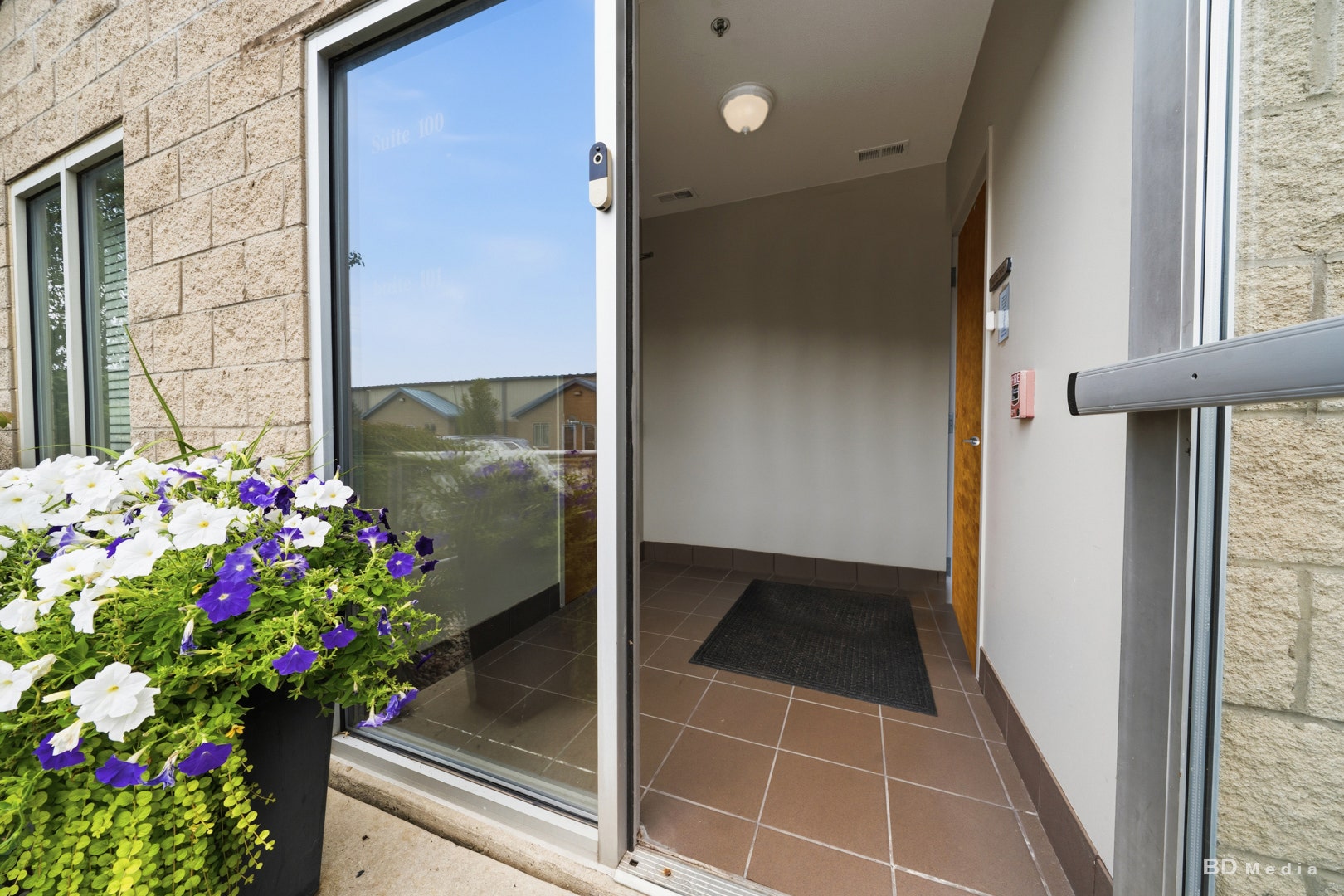 6370 Emerald Parkway, #100-101, Monee, IL 60449 6370 Emerald Parkway, #100-101, Monee, IL 60449