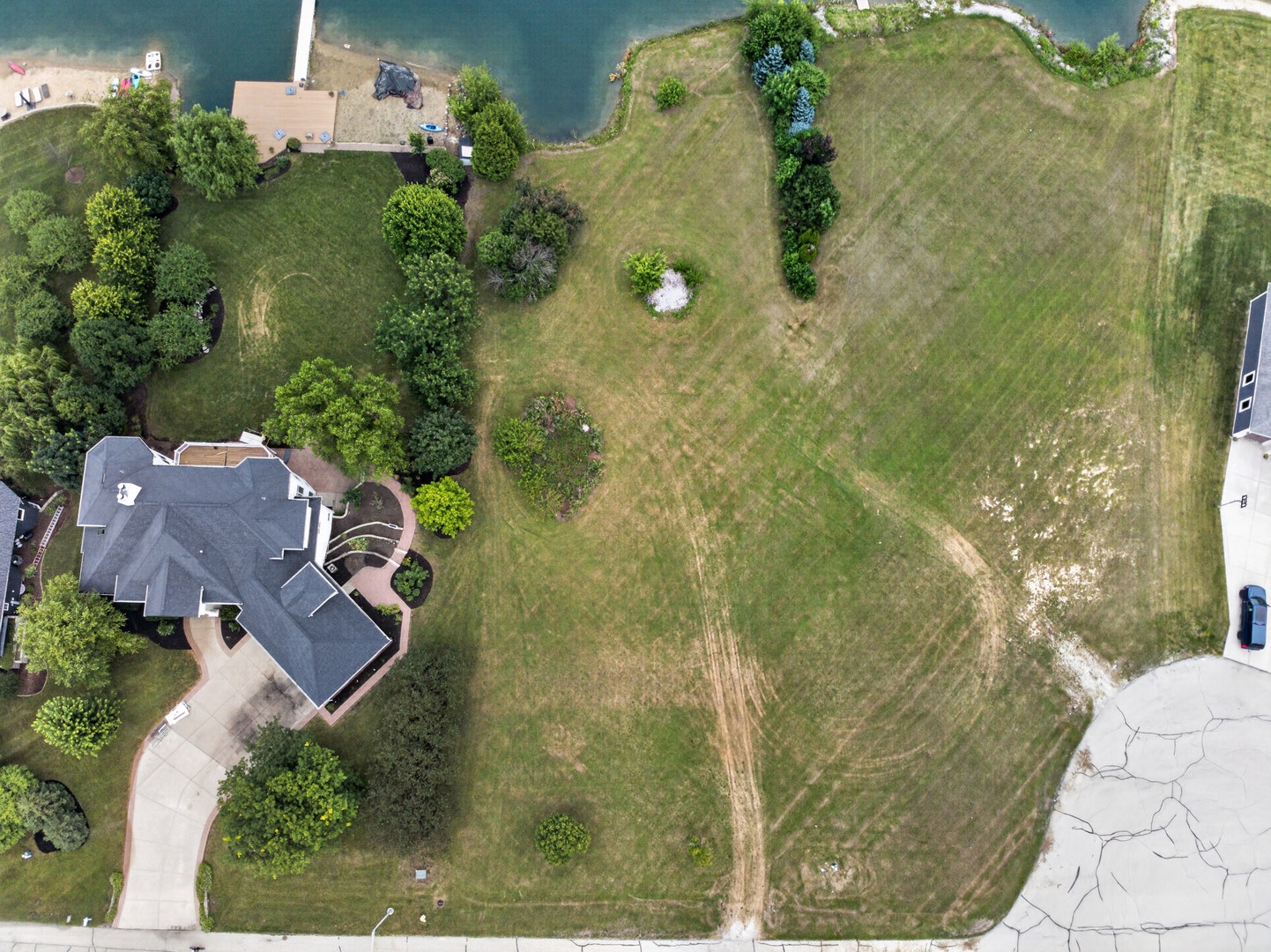 216 Slalom Court, Minooka, IL 60447