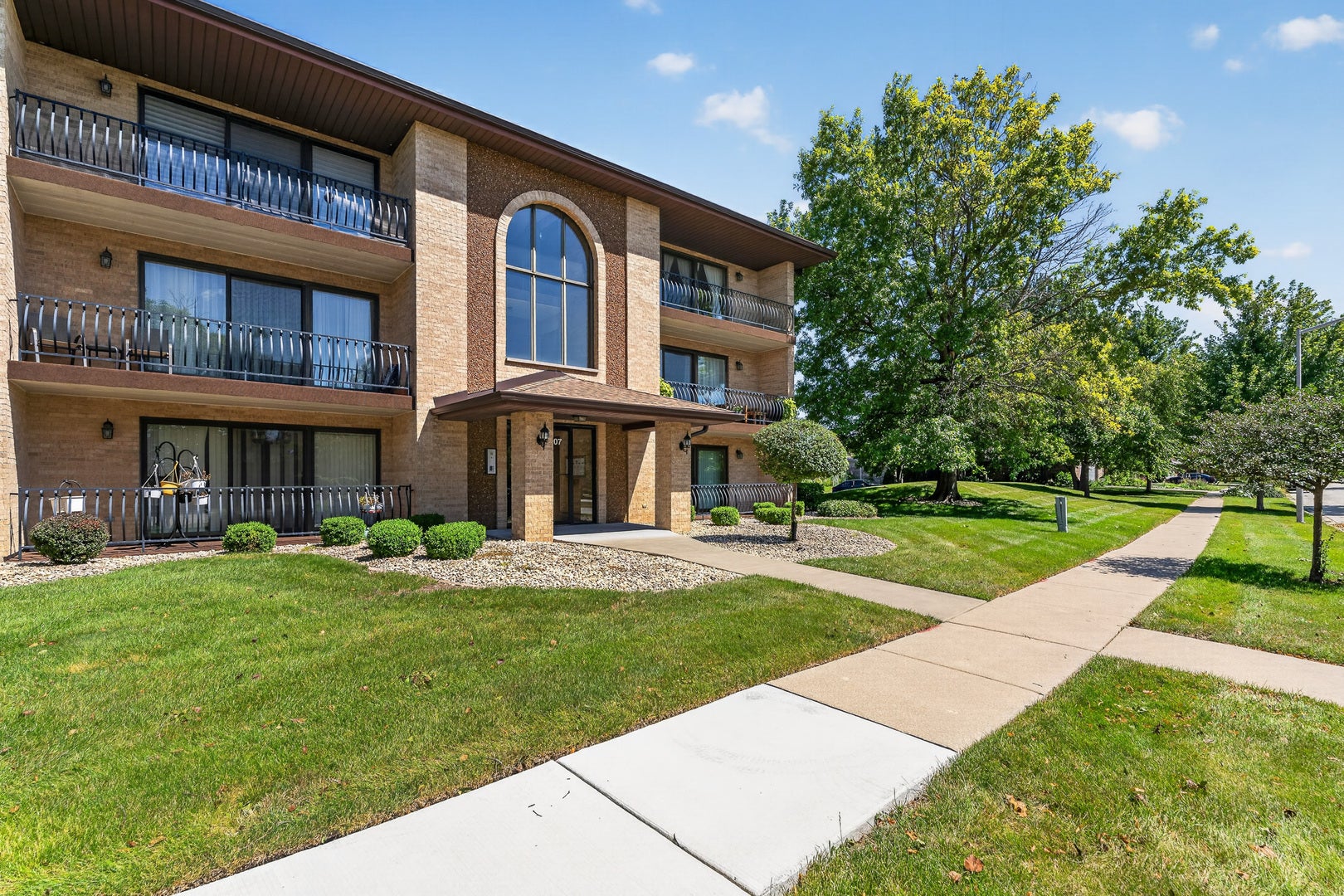 16107 Eagle Ridge Drive, #3S, Tinley Park, IL 60477 16107 Eagle Ridge Drive, #3S, Tinley Park, IL 60477