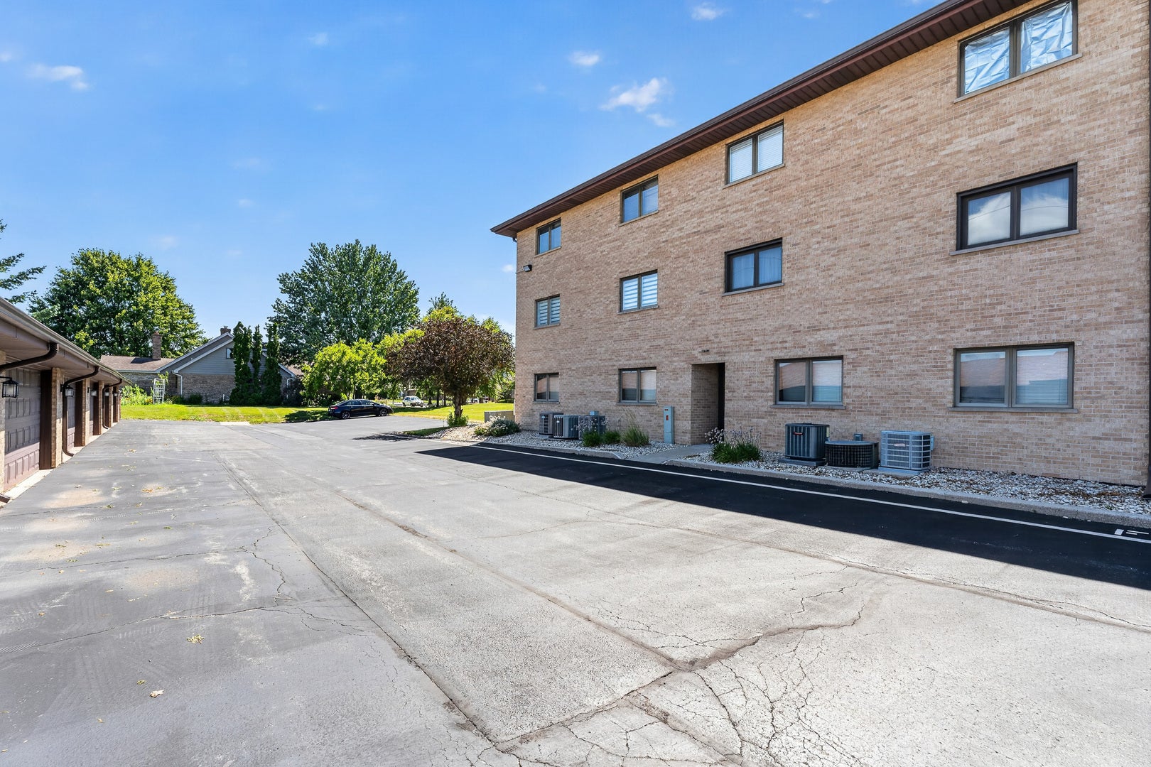 16107 Eagle Ridge Drive, #3S, Tinley Park, IL 60477 16107 Eagle Ridge Drive, #3S, Tinley Park, IL 60477