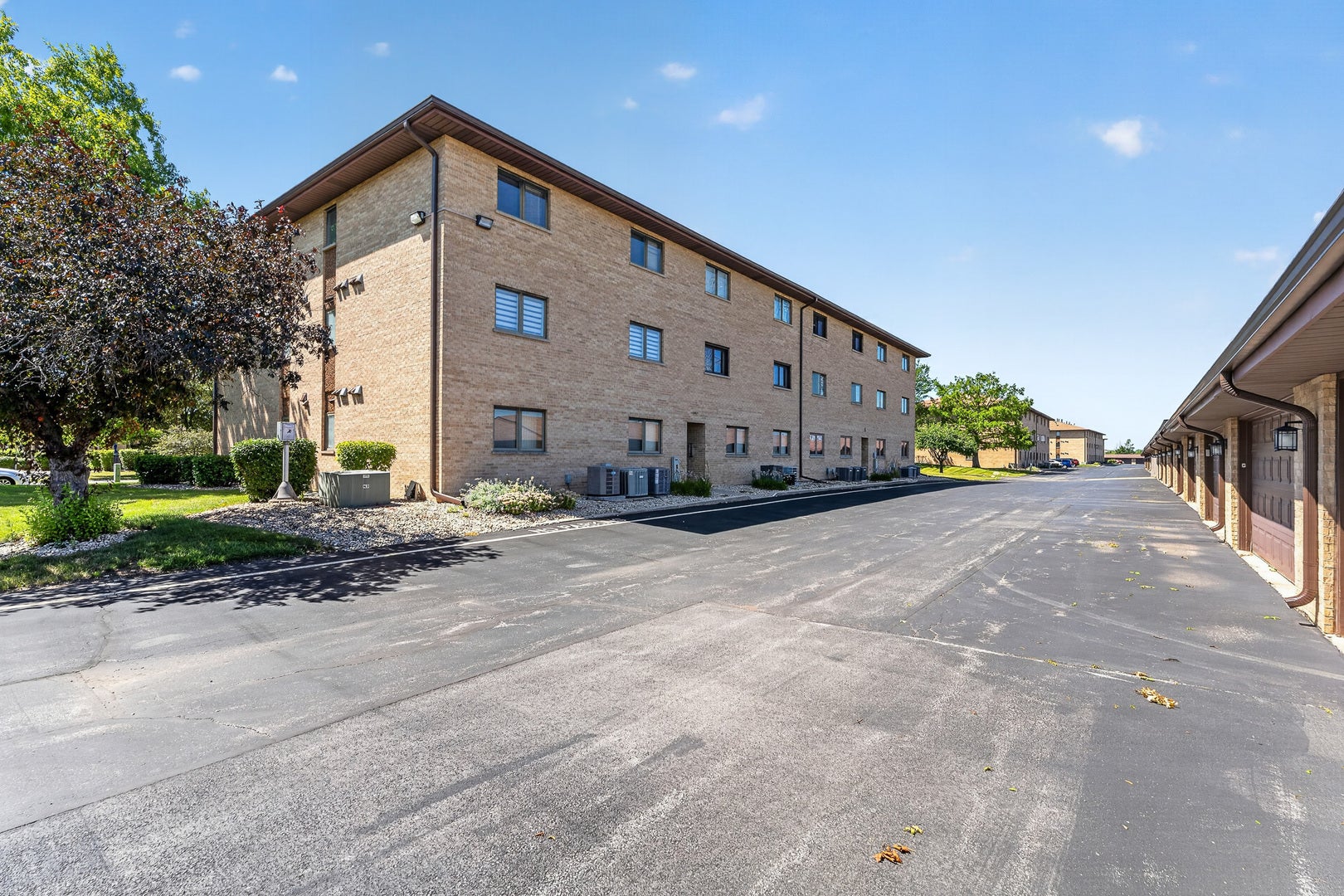 16107 Eagle Ridge Drive, #3S, Tinley Park, IL 60477 16107 Eagle Ridge Drive, #3S, Tinley Park, IL 60477