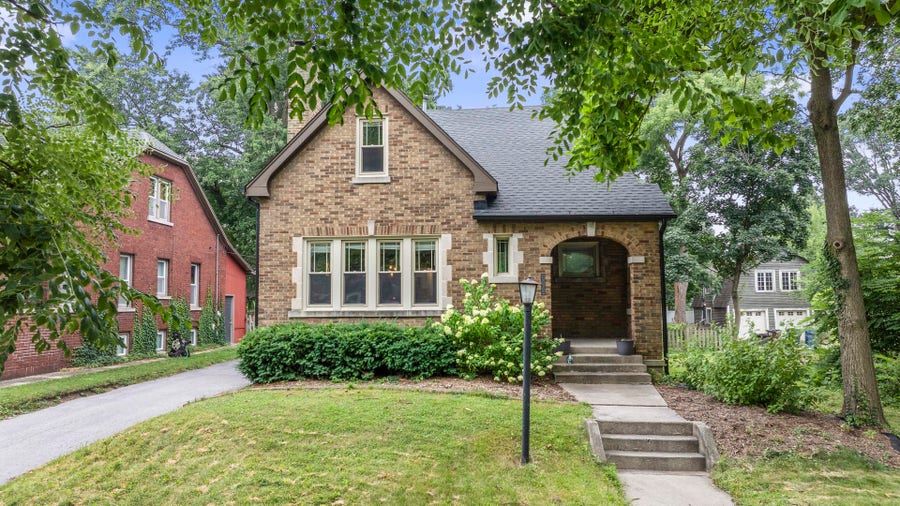 Property photo for 1739 Cedar Road, Homewood, IL