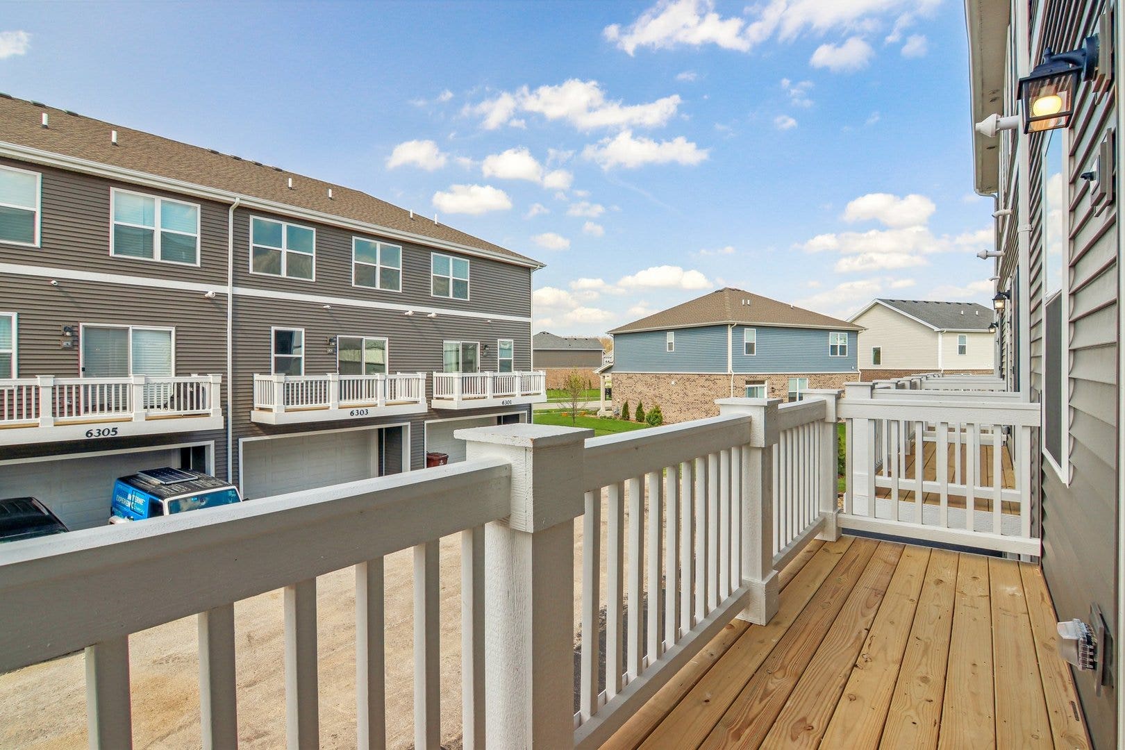 6381 Ulster Drive, Tinley Park, IL 60477 6381 Ulster Drive, Tinley Park, IL 60477