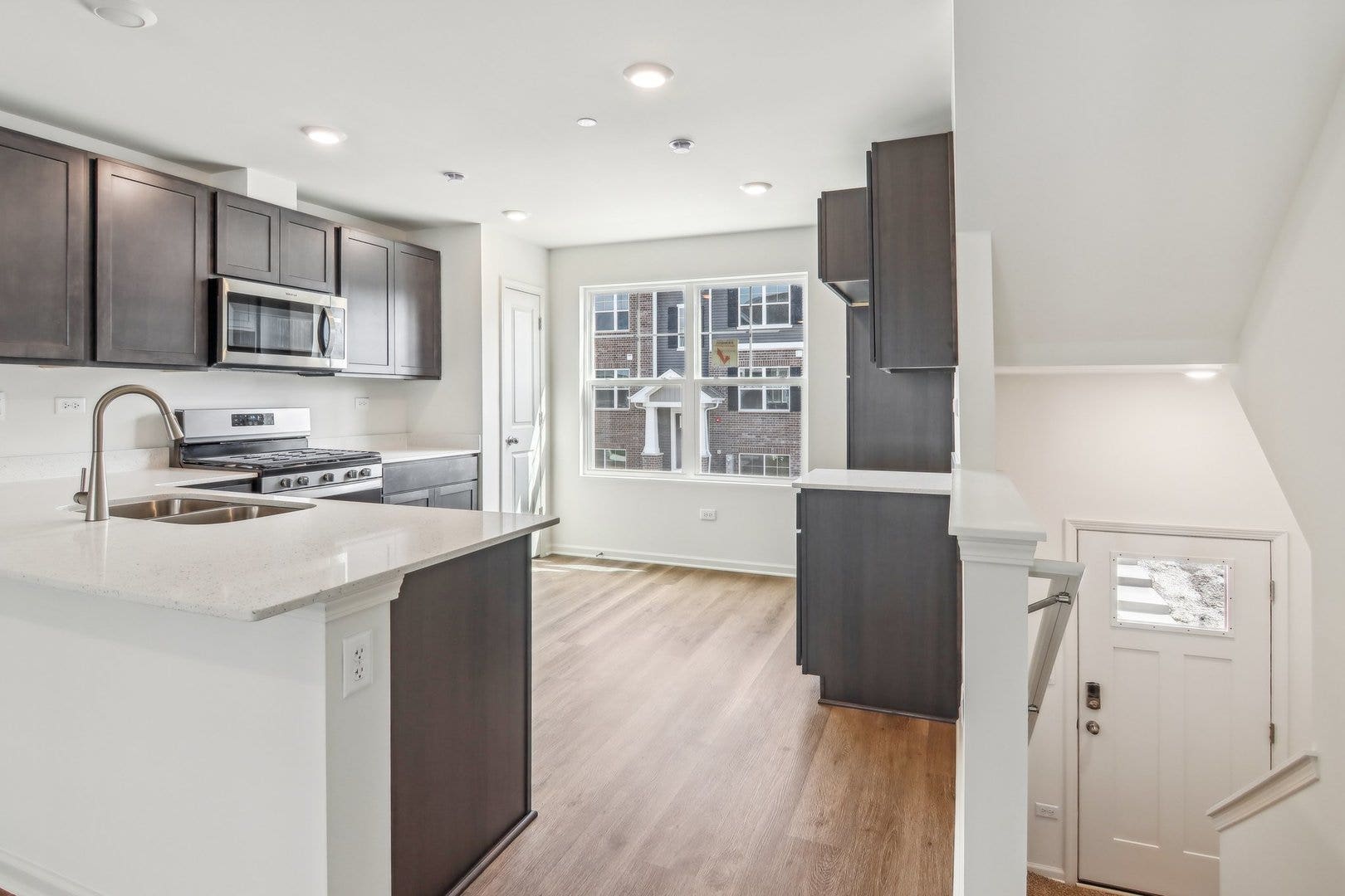 6381 Ulster Drive, Tinley Park, IL 60477 6381 Ulster Drive, Tinley Park, IL 60477