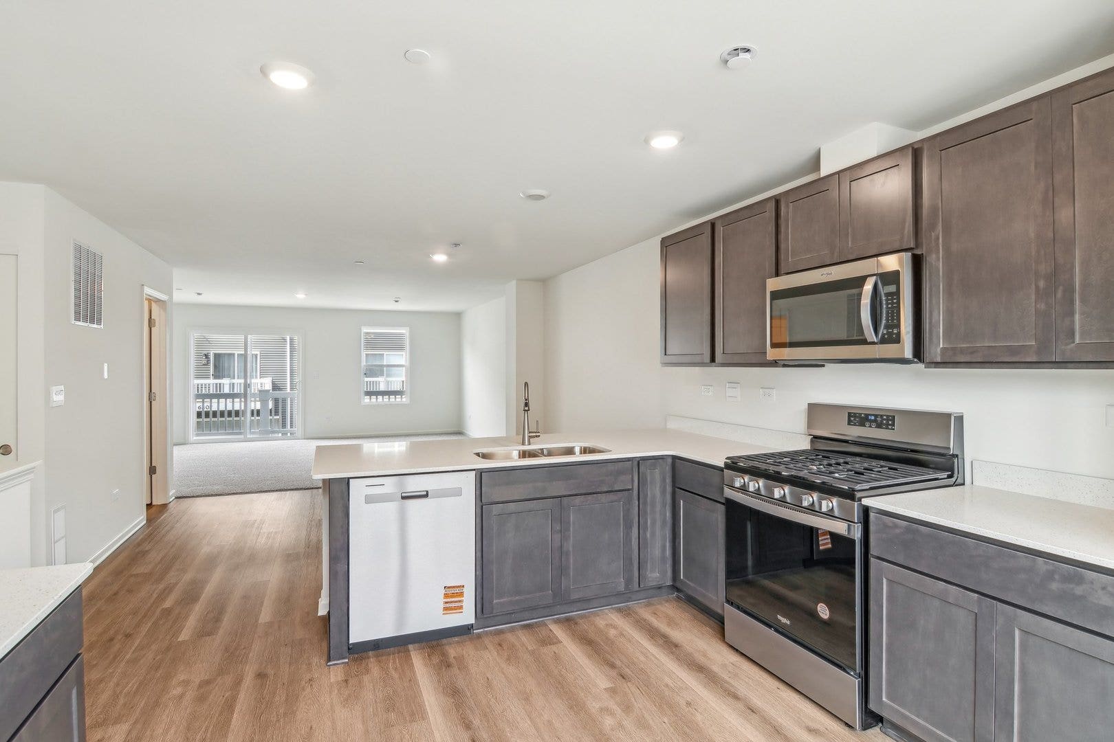 6381 Ulster Drive, Tinley Park, IL 60477 6381 Ulster Drive, Tinley Park, IL 60477