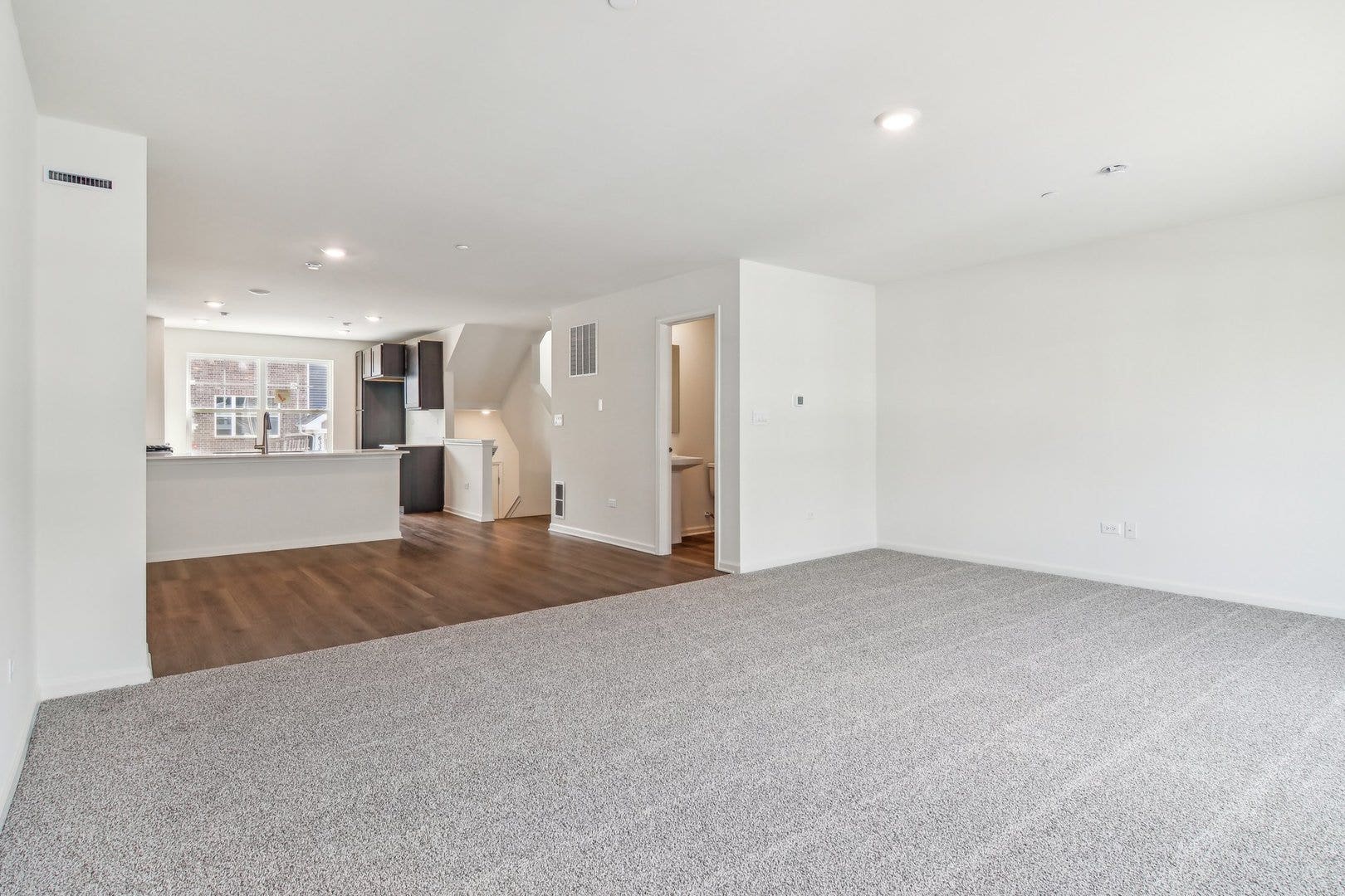 6381 Ulster Drive, Tinley Park, IL 60477 6381 Ulster Drive, Tinley Park, IL 60477