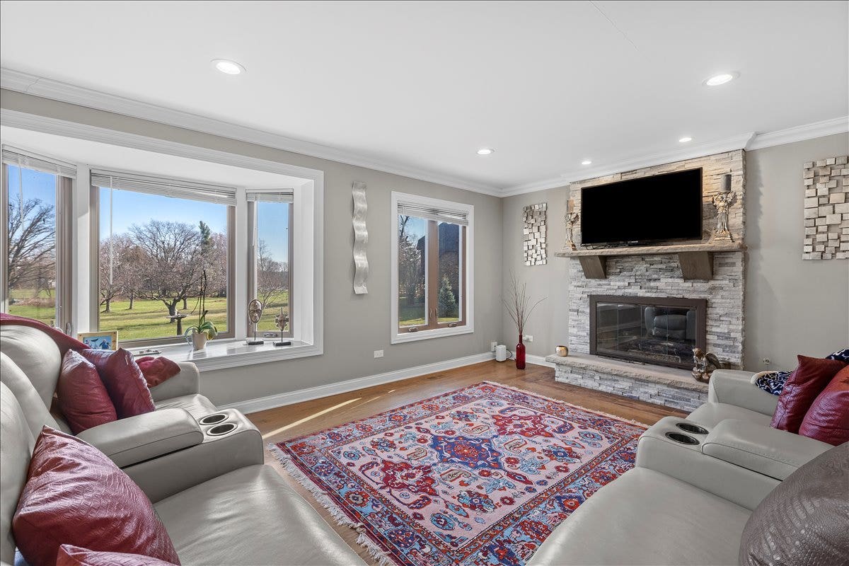 5 Paso Fino Street, Lemont, IL 60439 5 Paso Fino Street, Lemont, IL 60439