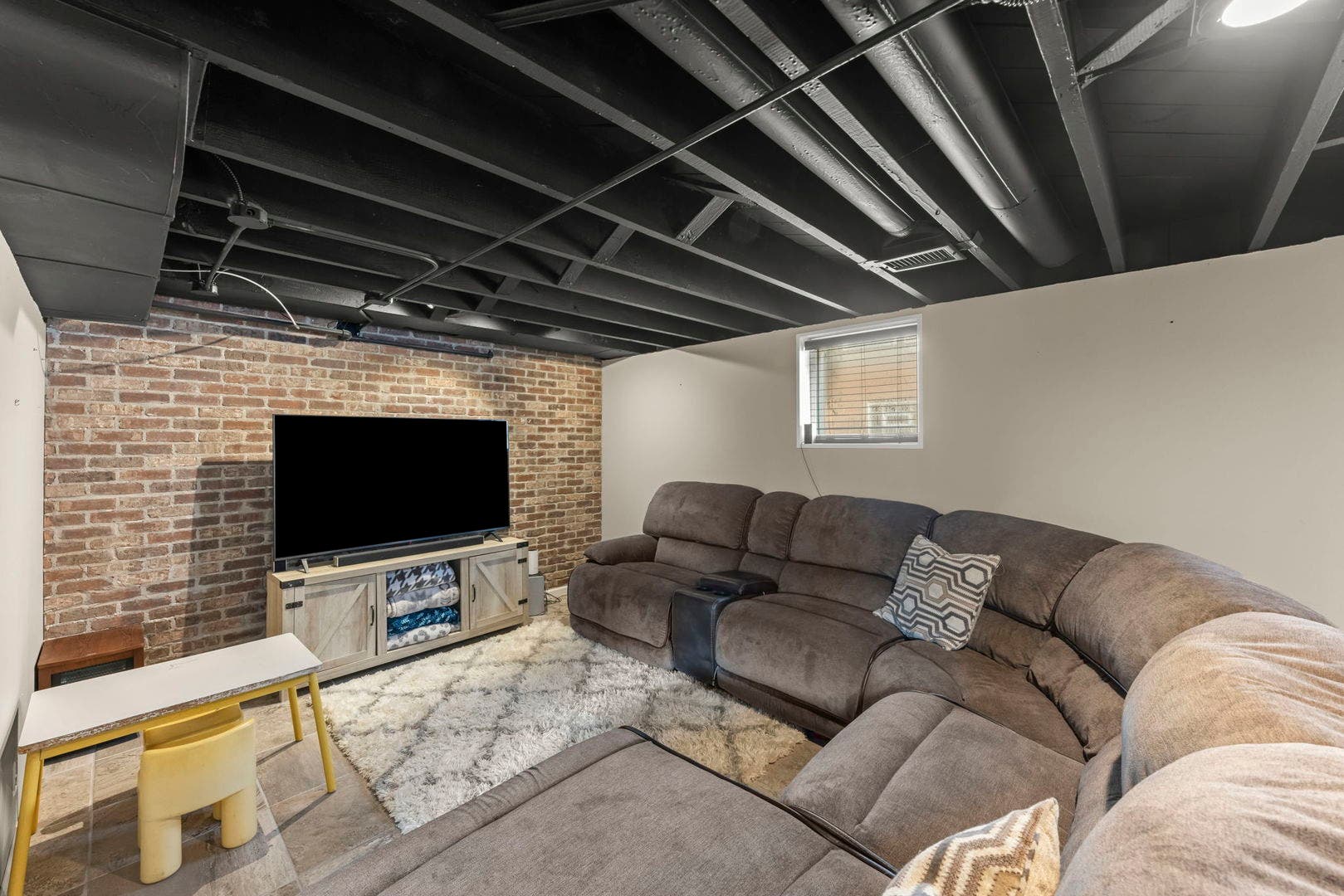 1330 Plainfield Road, Joliet, IL 60435 1330 Plainfield Road, Joliet, IL 60435
