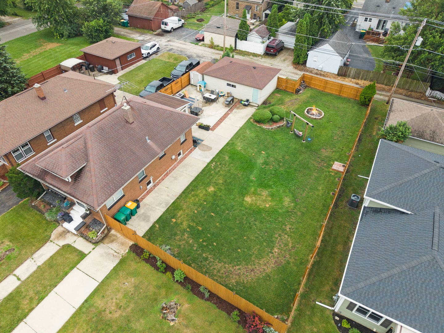 1330 Plainfield Road, Joliet, IL 60435 Double lot FULLY FENCED