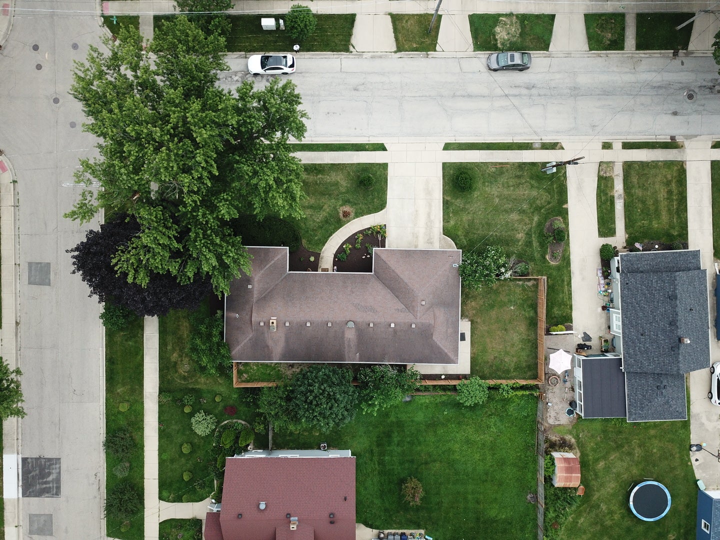 852 Carr Street, Elgin, IL 60123