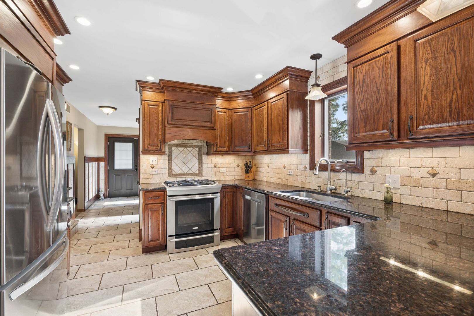 15858 115th Avenue, Orland Park, IL 60467