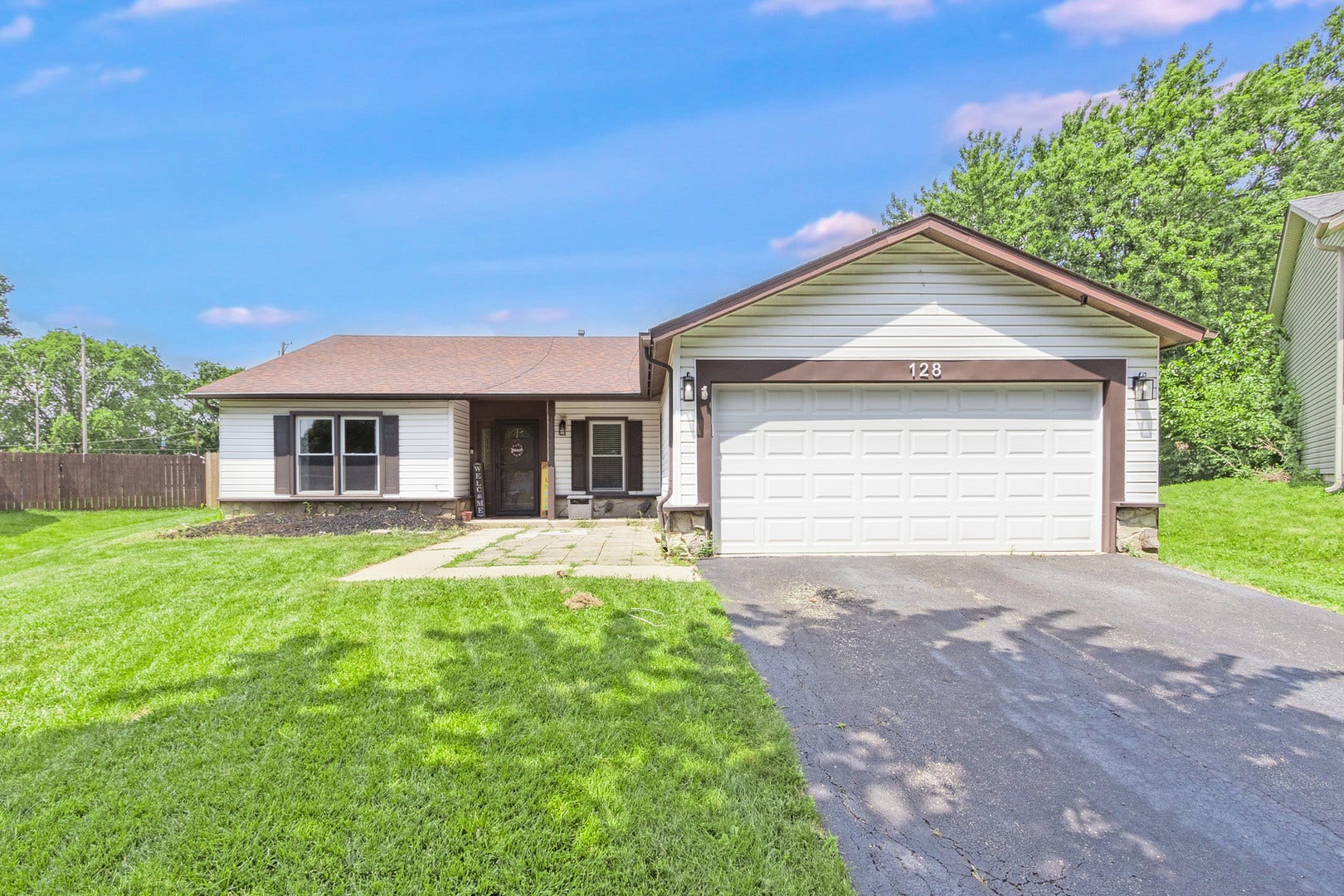 128 Farm Gate Lane, Bolingbrook, IL 60440 128 Farm Gate Lane, Bolingbrook, IL 60440