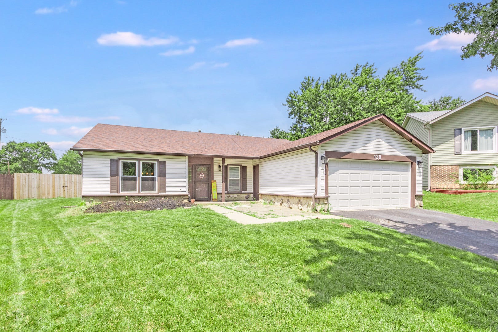 128 Farm Gate Lane, Bolingbrook, IL 60440 128 Farm Gate Lane, Bolingbrook, IL 60440