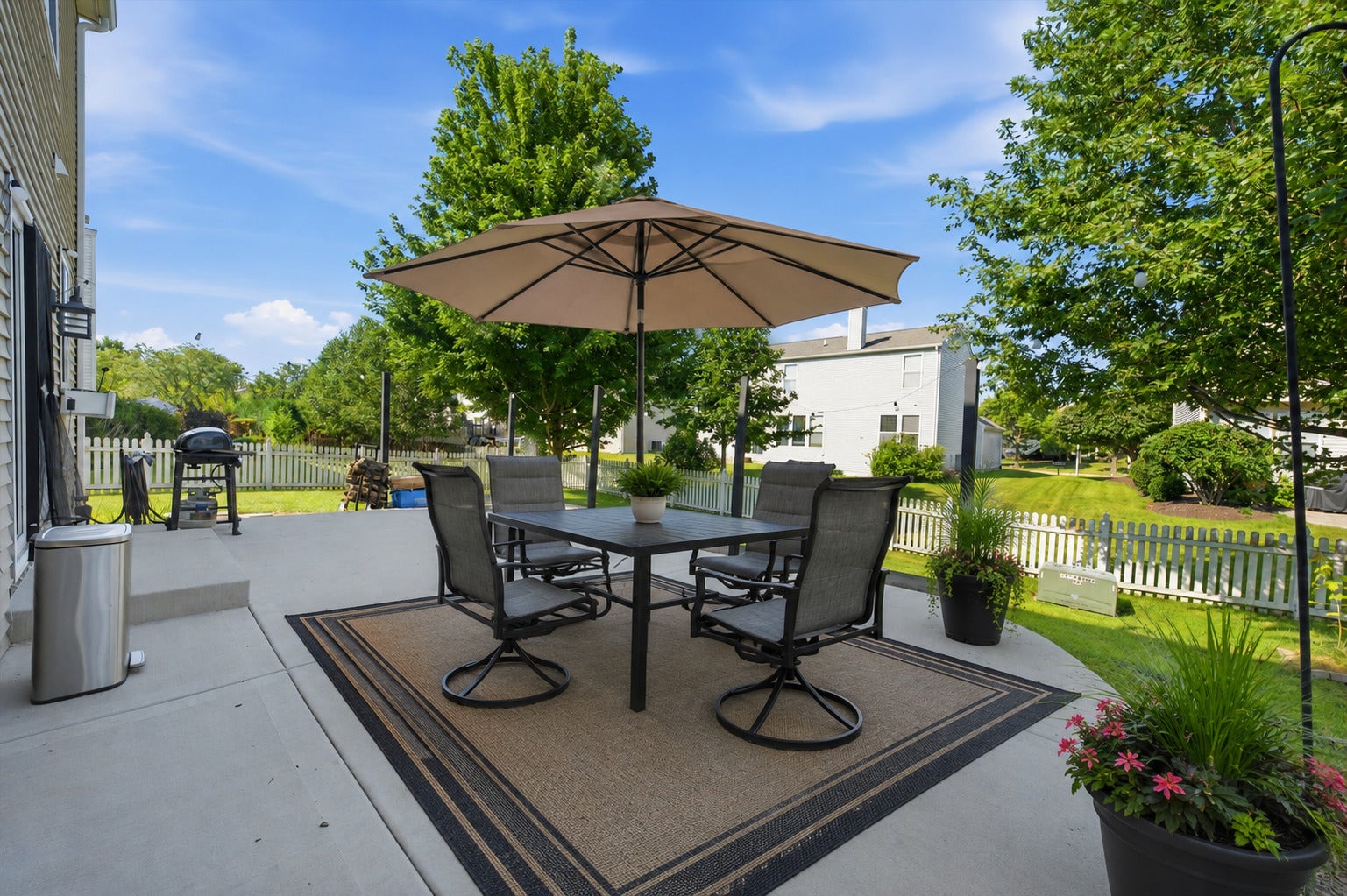 251 Clubhouse Street, Bolingbrook, IL 60490 251 Clubhouse Street, Bolingbrook, IL 60490