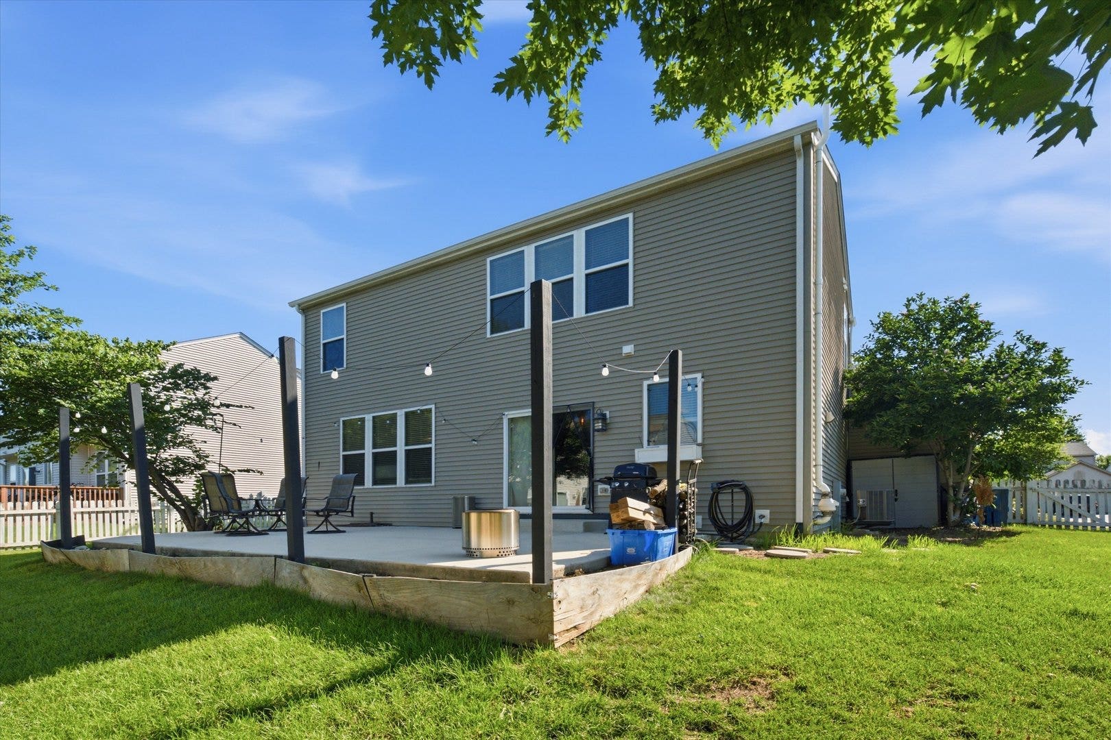 251 Clubhouse Street, Bolingbrook, IL 60490 251 Clubhouse Street, Bolingbrook, IL 60490