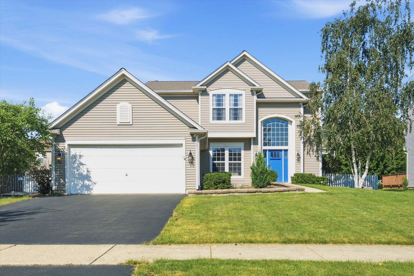 251 Clubhouse Street, Bolingbrook, IL 60490 251 Clubhouse Street, Bolingbrook, IL 60490