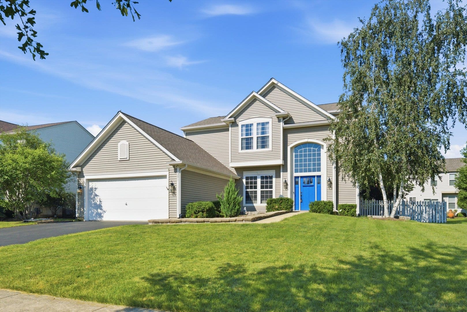 251 Clubhouse Street, Bolingbrook, IL 60490 251 Clubhouse Street, Bolingbrook, IL 60490