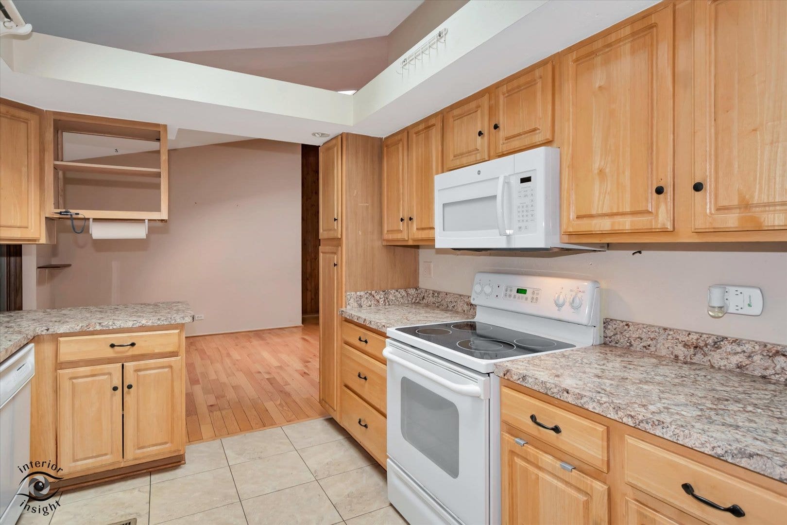 208 Shady Lane, Downers Grove, IL 60515