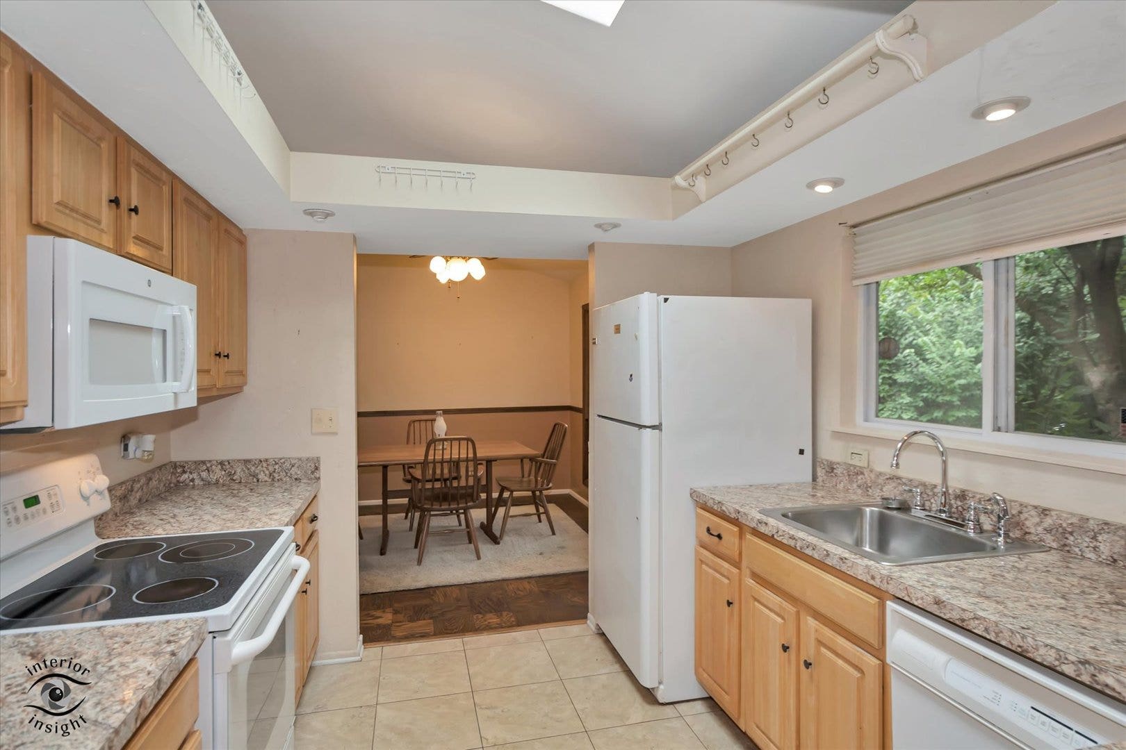 208 Shady Lane, Downers Grove, IL 60515