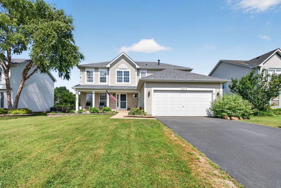 Property photo for 1313 Wabena Avenue, Minooka, IL
