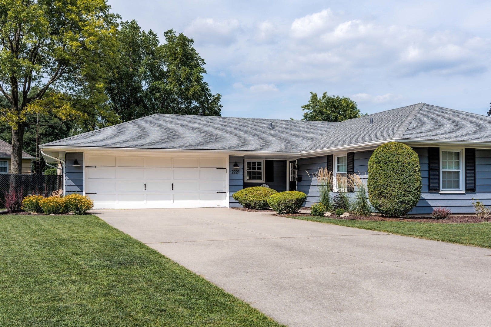 2221 Gettysburg Drive, Aurora, IL 60506