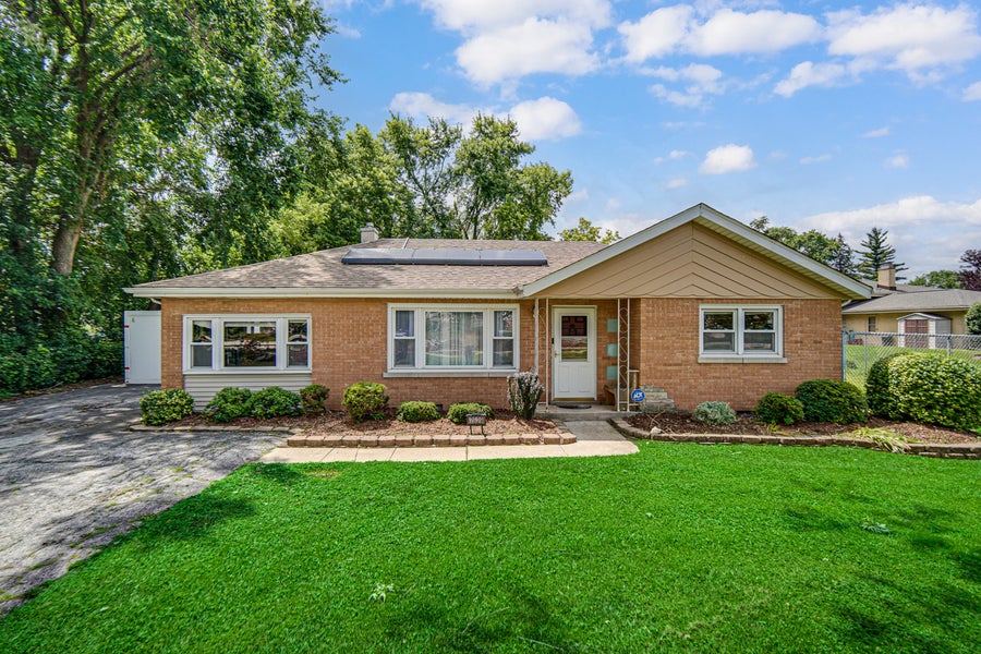 Property photo for 7529 W 103rd Street, Palos Hills, IL