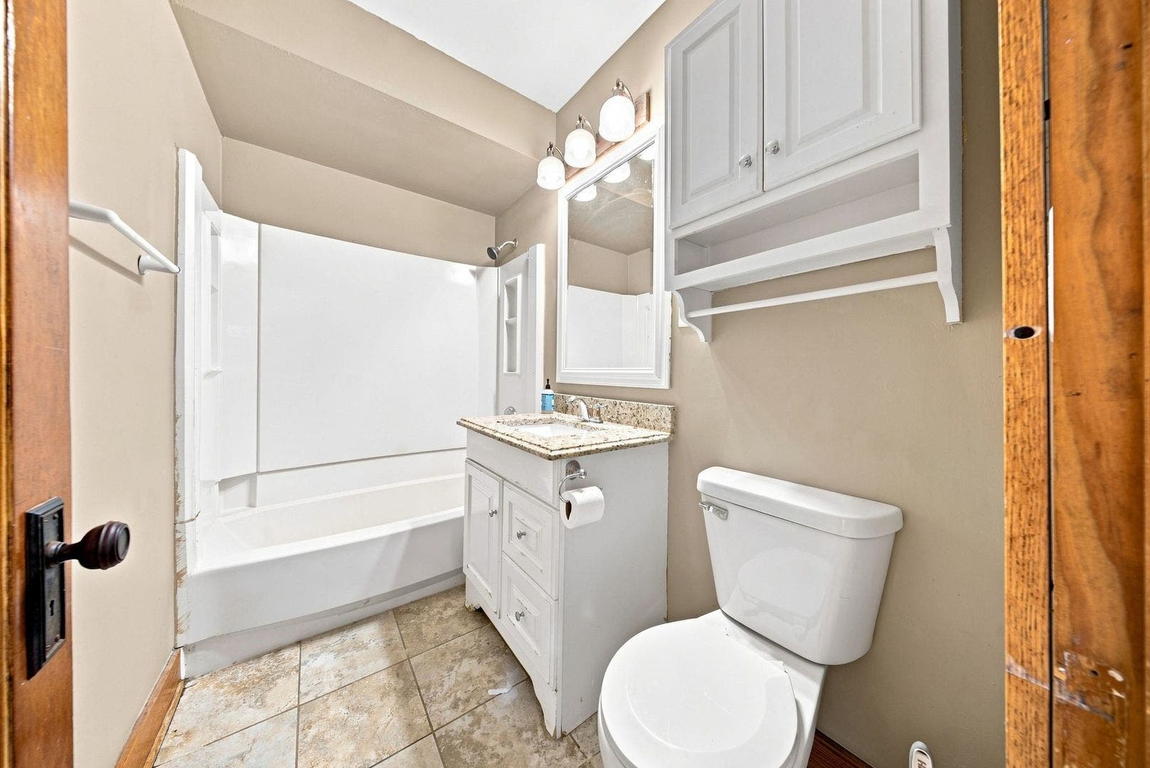 30 S Commonwealth Avenue, Elgin, IL 60123 30 S Commonwealth Avenue, Elgin, IL 60123