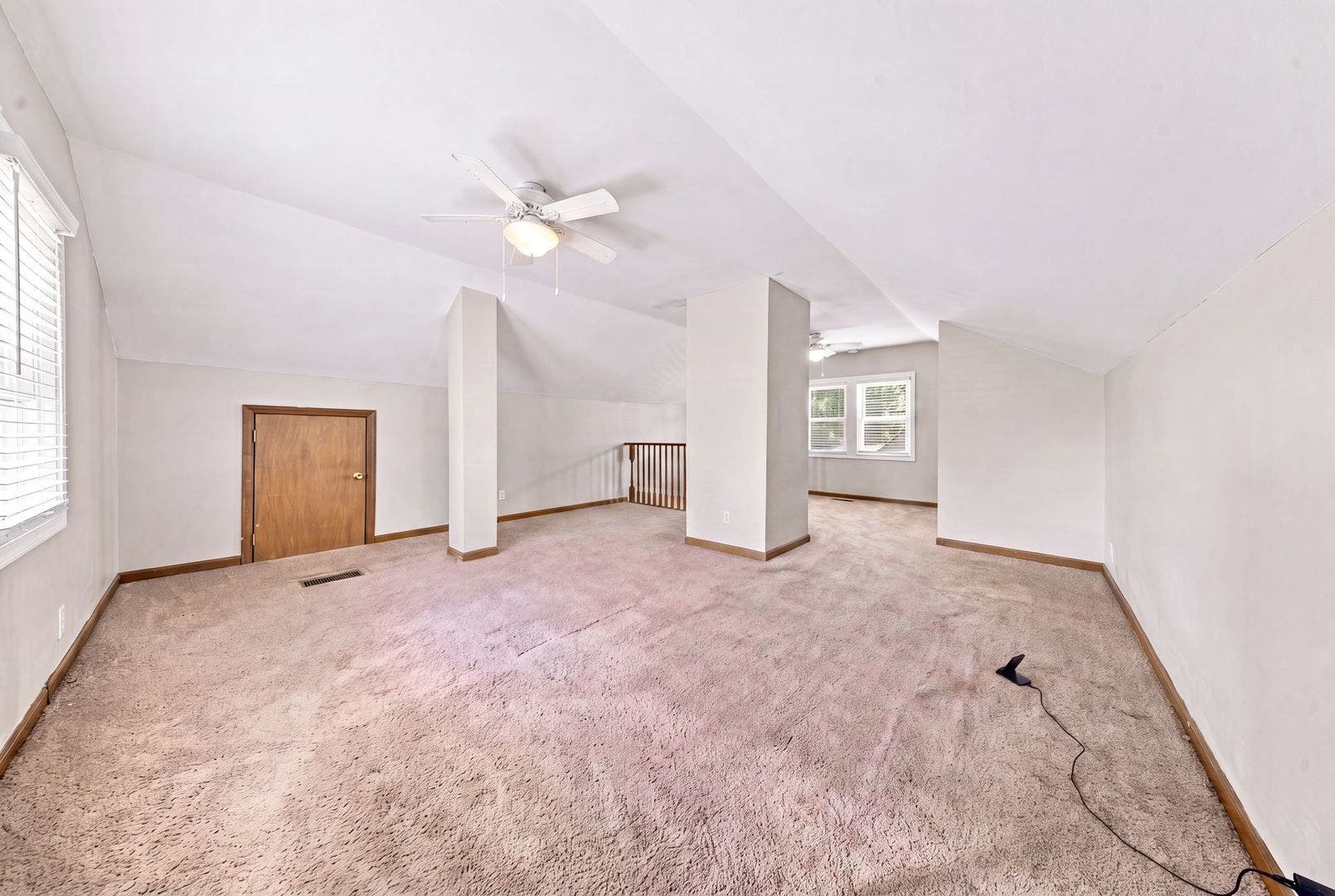 30 S Commonwealth Avenue, Elgin, IL 60123 30 S Commonwealth Avenue, Elgin, IL 60123