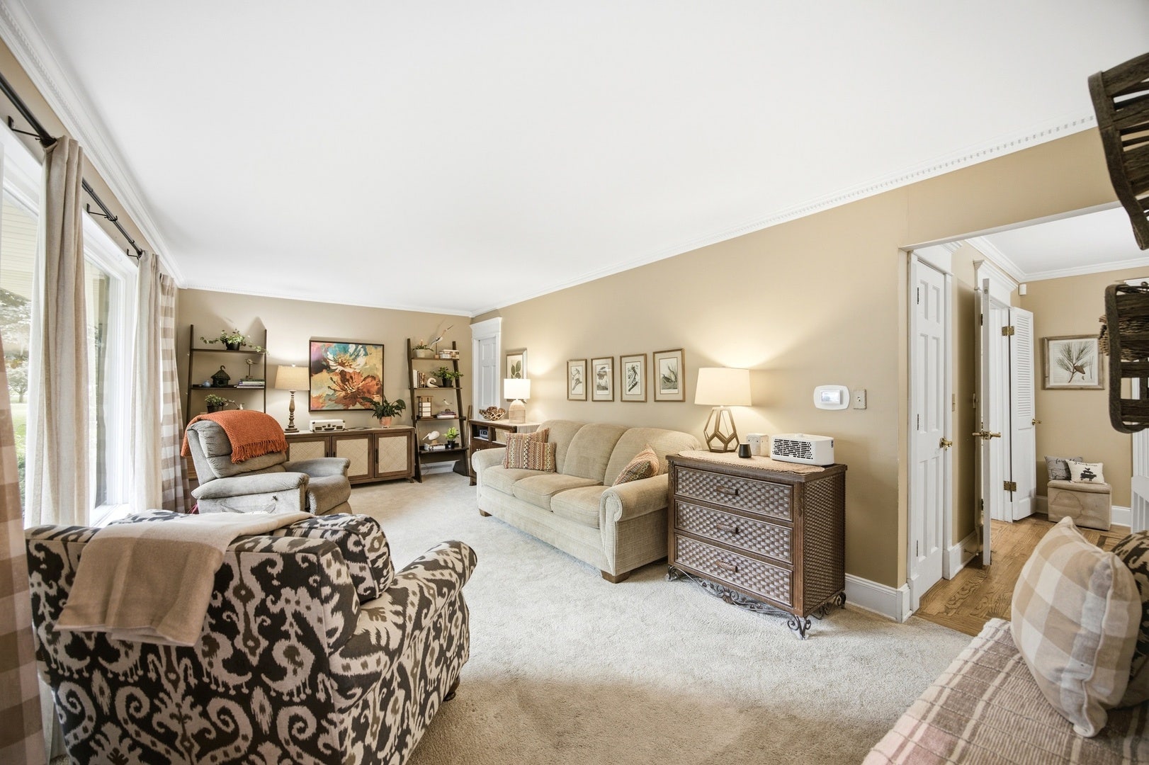 1215 Forest Drive, Elgin, IL 60123