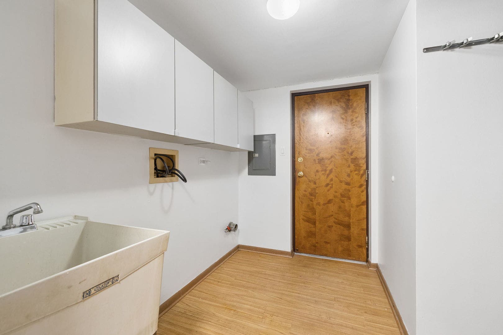 8158 169th Street, #1W, Tinley Park, IL 60477