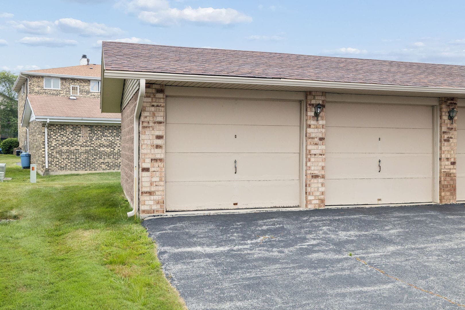 8158 169th Street, #1W, Tinley Park, IL 60477