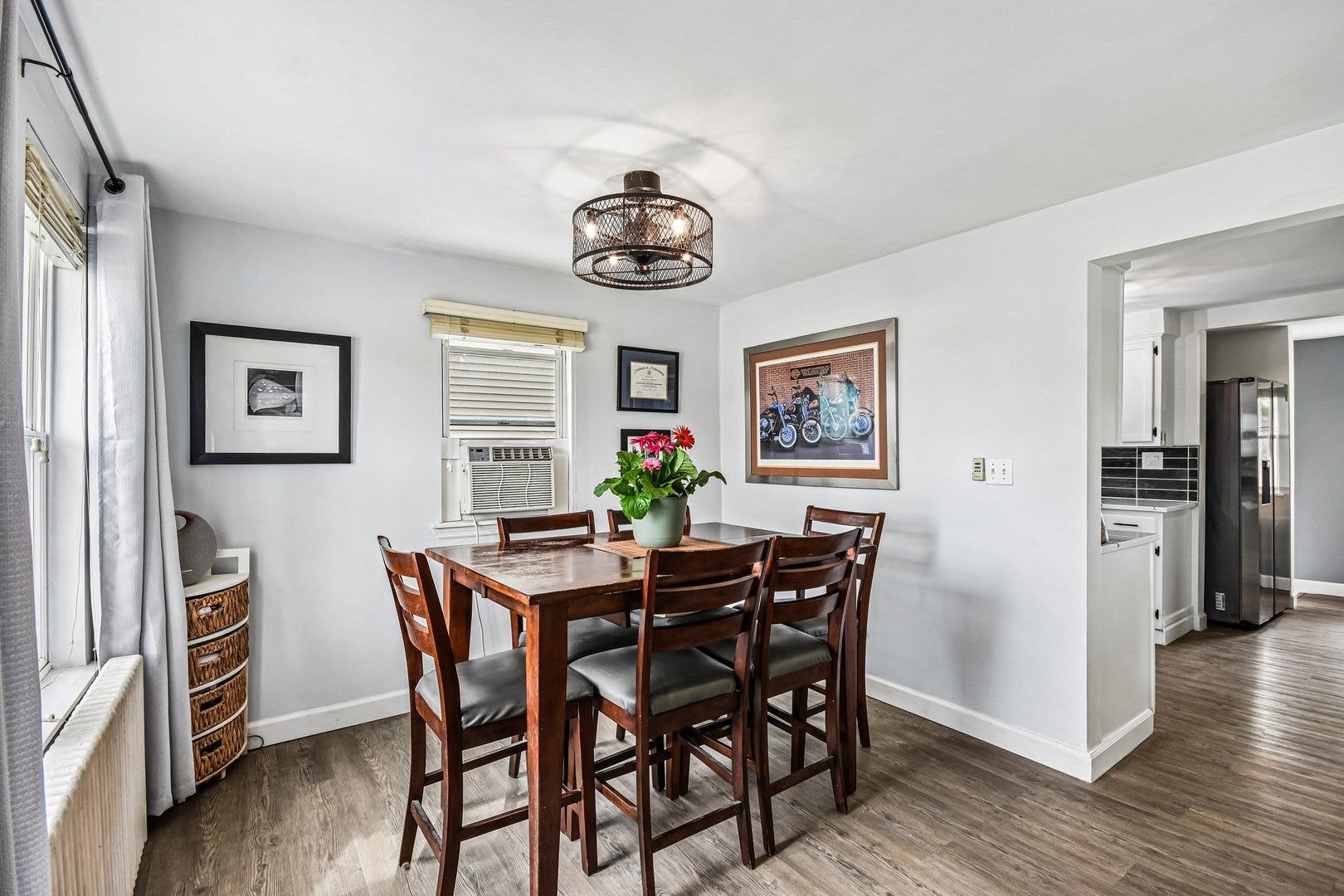 1031 ADELIA Street, Downers Grove, IL 60516 1031 ADELIA Street, Downers Grove, IL 60516